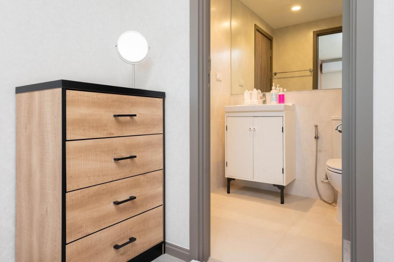 The Apartment At The Title Residencies Naiyang Beach 푸껫 외부 사진
