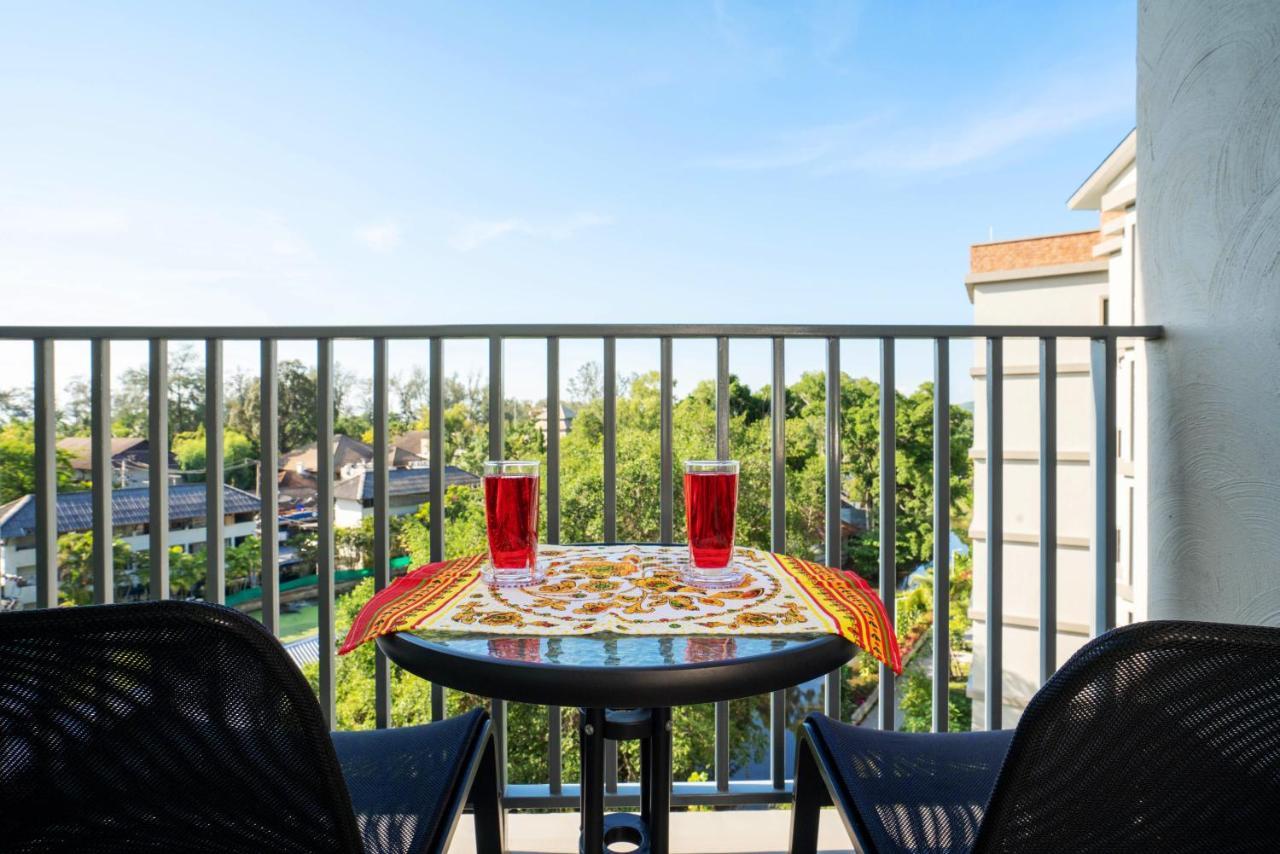 The Apartment At The Title Residencies Naiyang Beach 푸껫 외부 사진
