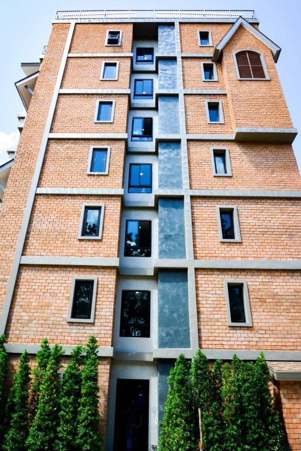 The Apartment At The Title Residencies Naiyang Beach 푸껫 외부 사진