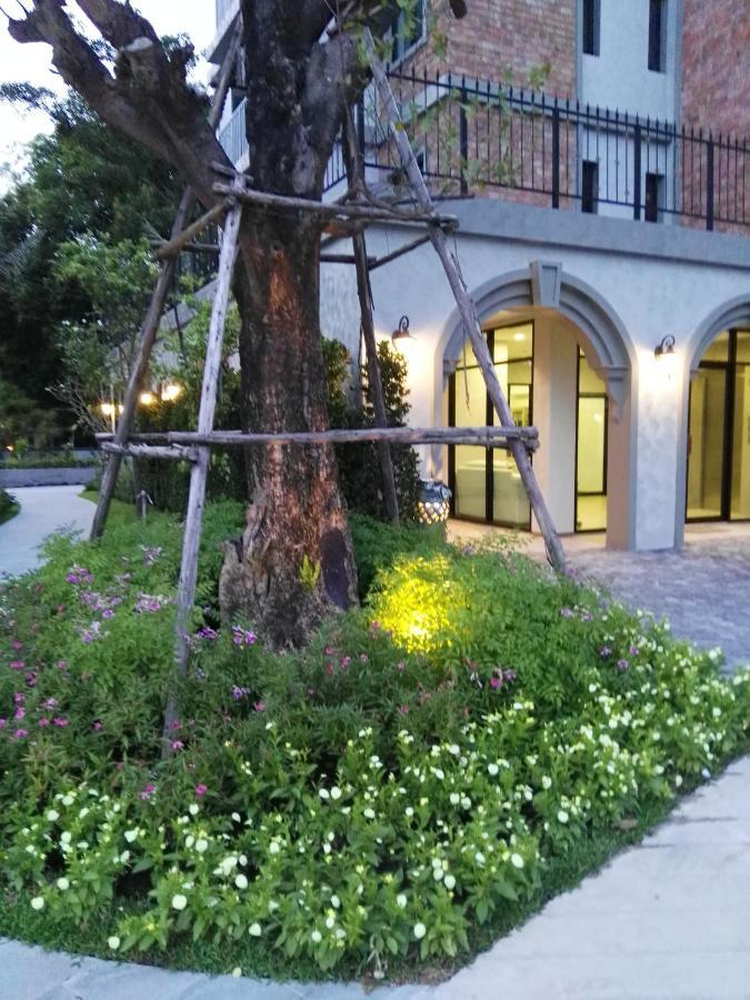 The Apartment At The Title Residencies Naiyang Beach 푸껫 외부 사진