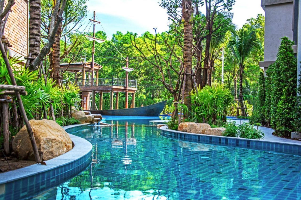 The Apartment At The Title Residencies Naiyang Beach 푸껫 외부 사진